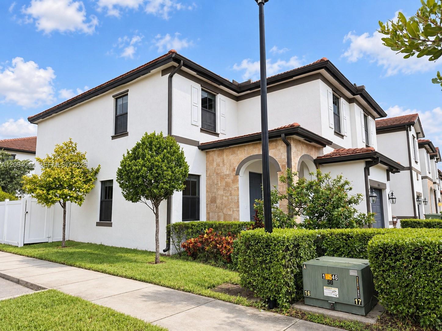 10306 W 33rd Ln, Hialeah FL 33018 photo 4