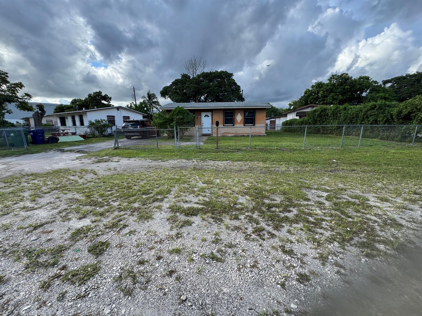 555 HAREM Avenue, Opa-Locka FL 33054 photo 3