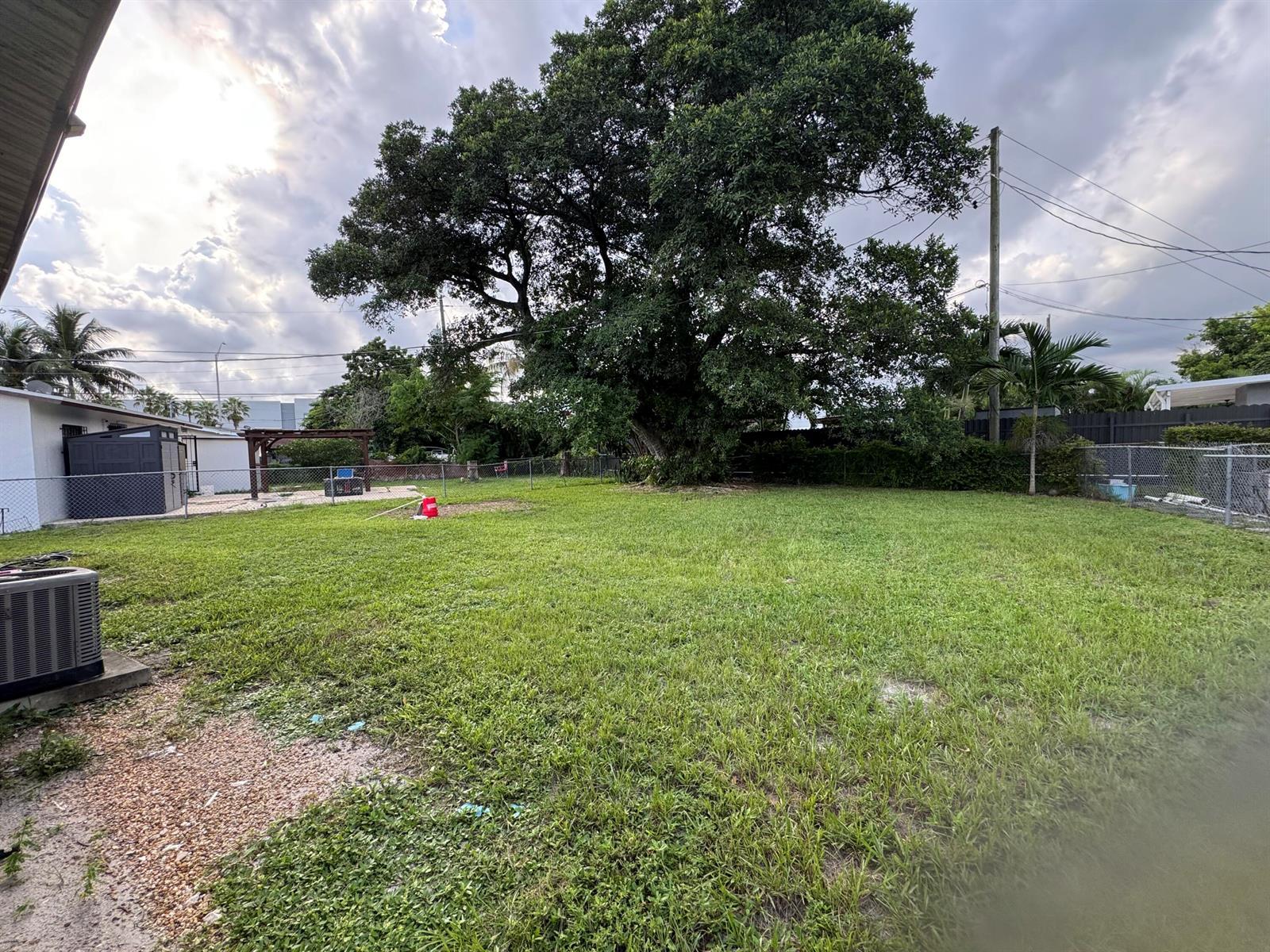 555 HAREM Avenue, Opa-Locka FL 33054 photo 5