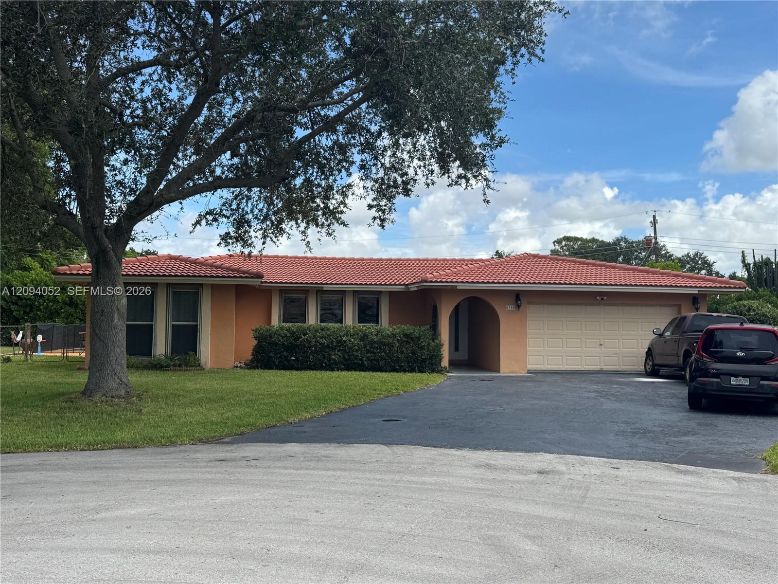 8300 NW 35th Ct, Coral Springs FL 33065
