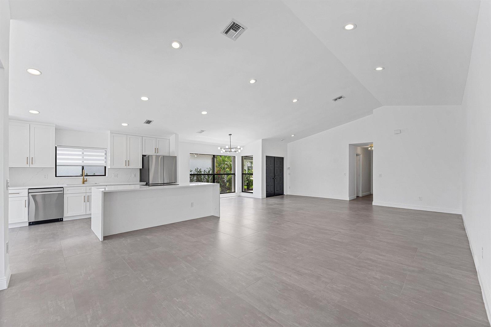 11152 HIGHLAND Circle, Boca Raton FL 33428 photo 3