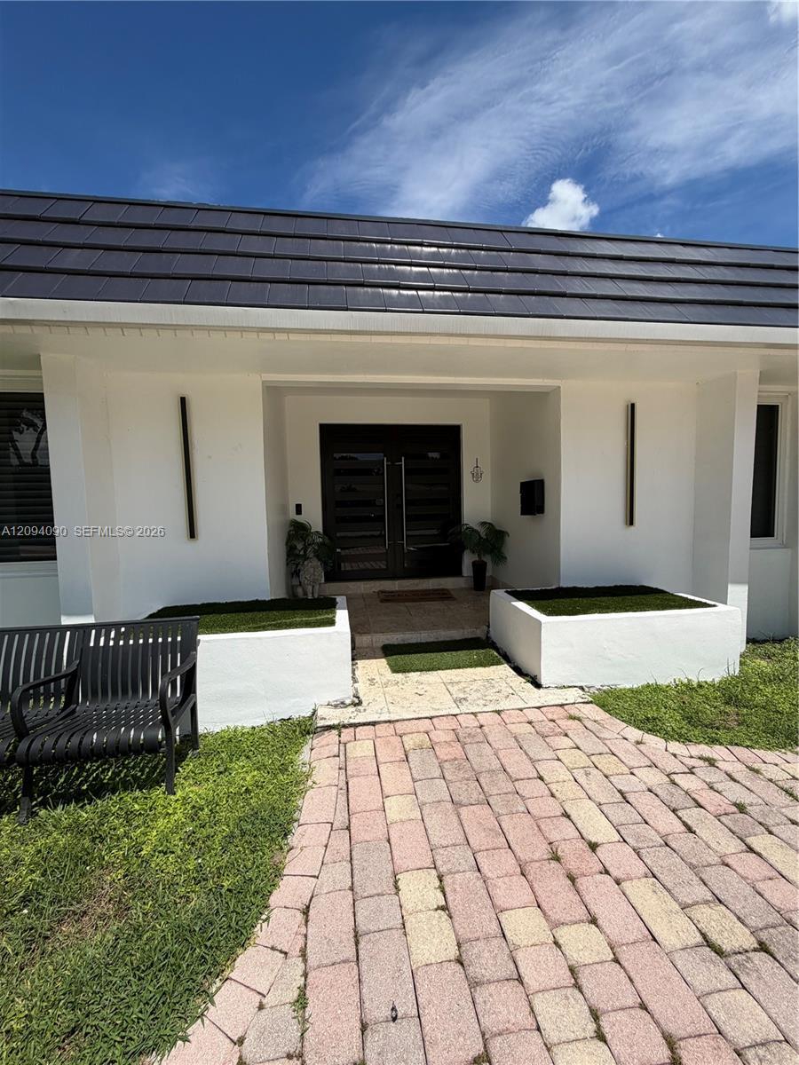 2215 NE 204th St, Miami FL 33180 photo 5