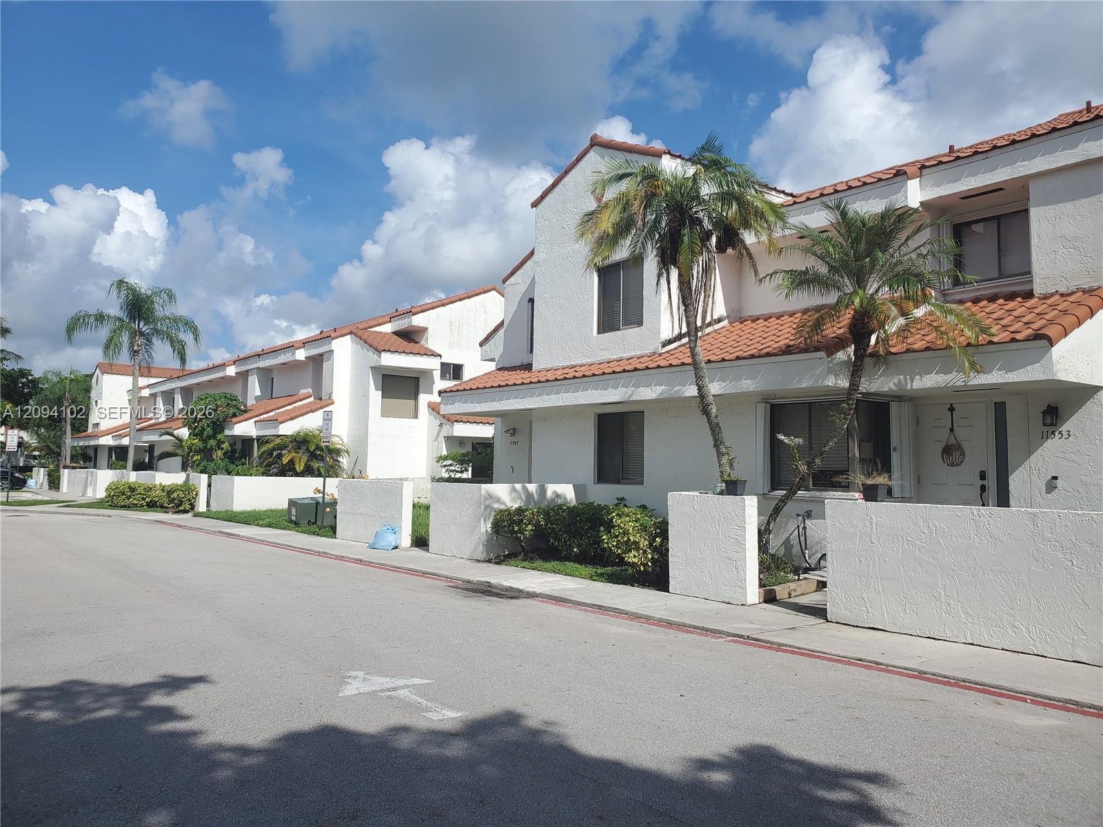 11549 Terra Bella Blvd, Plantation FL 33325 photo 2