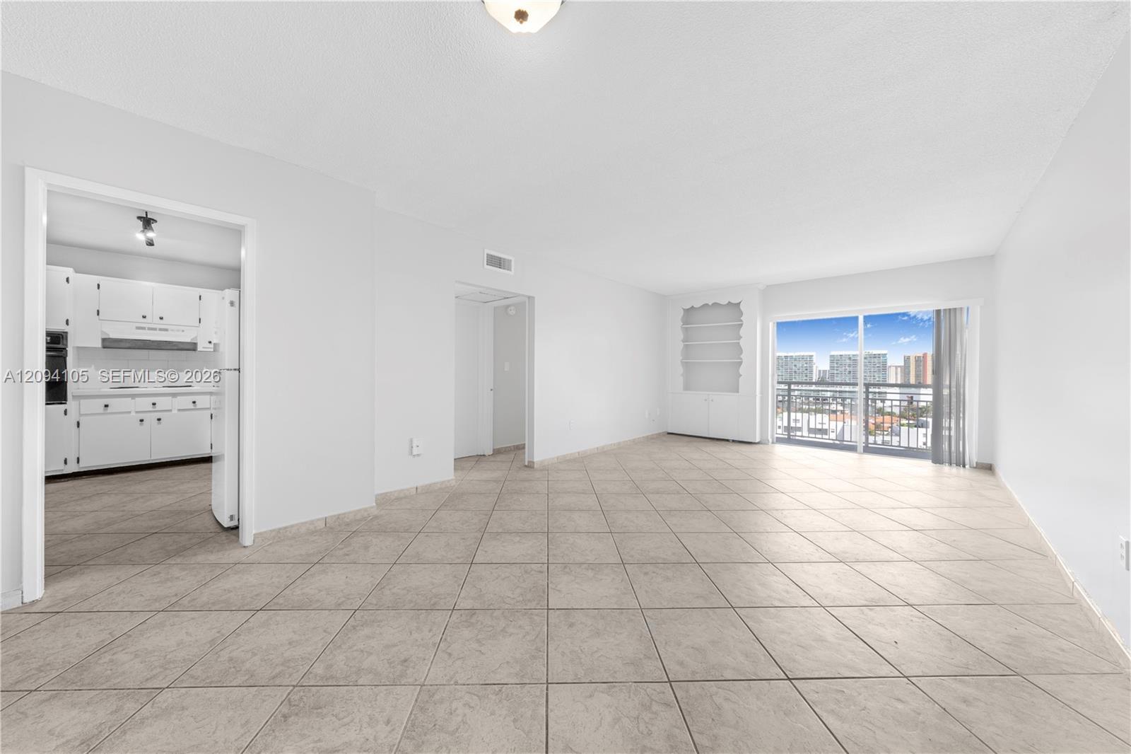 400 Kings Point Dr # 1427, Sunny Isles Beach FL 33160 photo 2