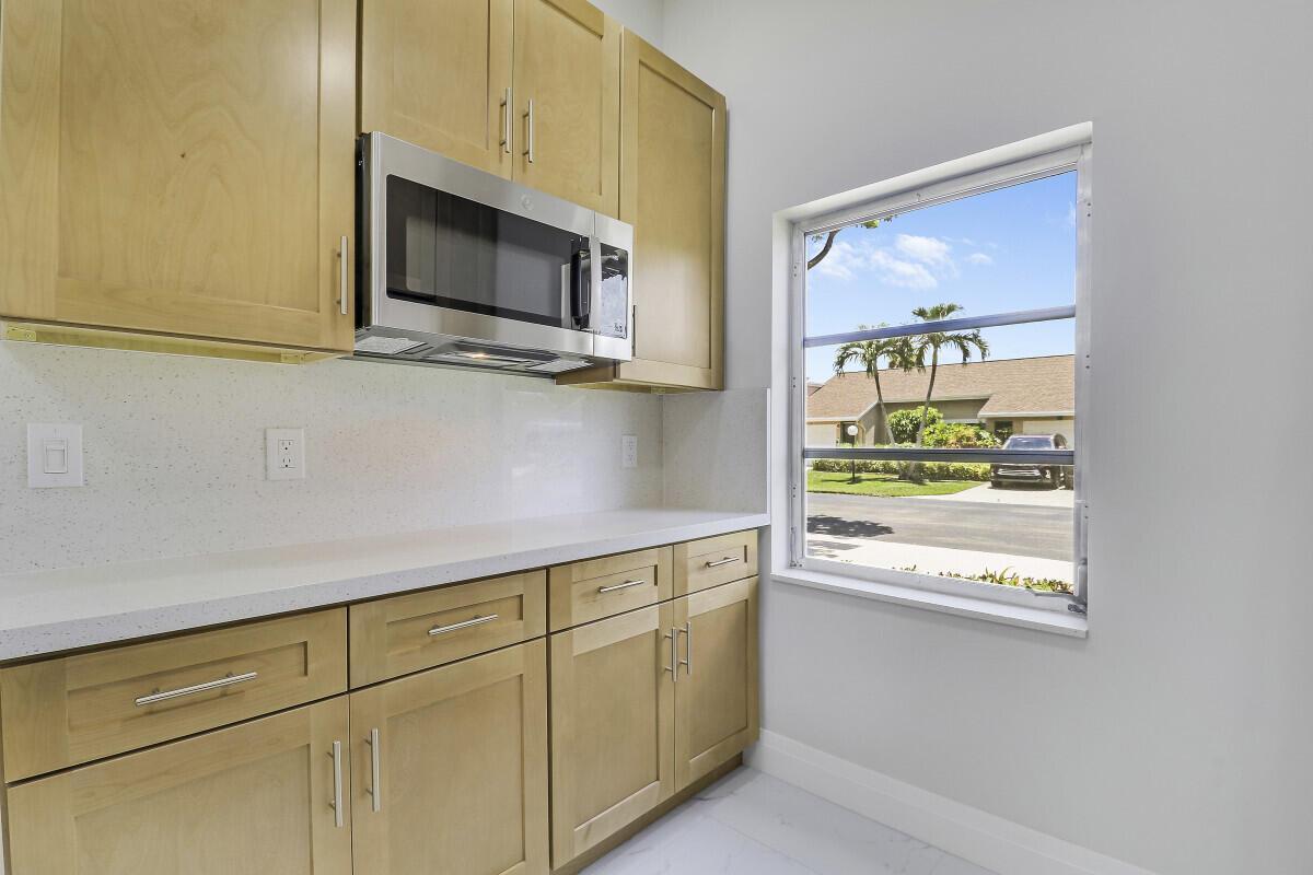 8157 Springtree Road, Boca Raton FL 33496 photo 5