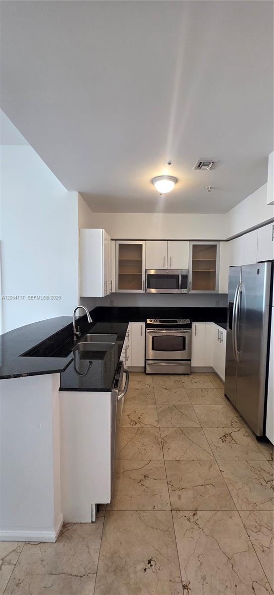 7900 Harbor Island Dr, North Bay Village FL 33141 photo 2