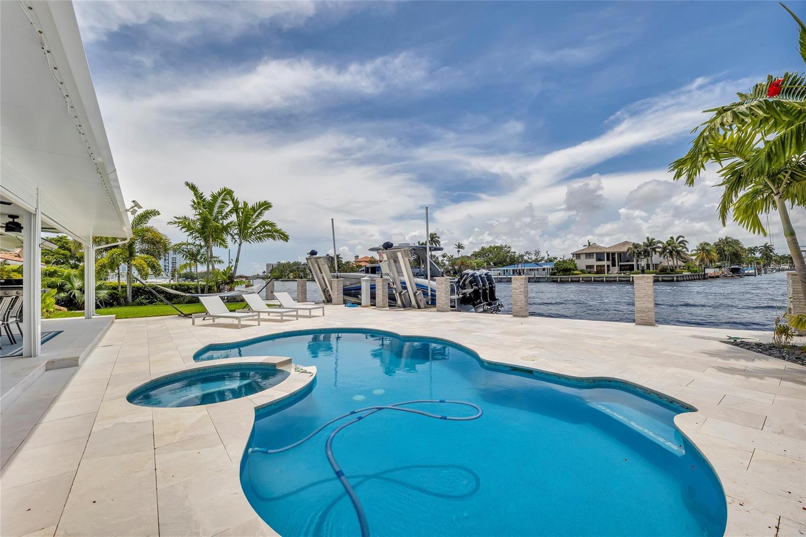 2005 N RIVERSIDE Drive, Pompano Beach FL 33062 photo 4