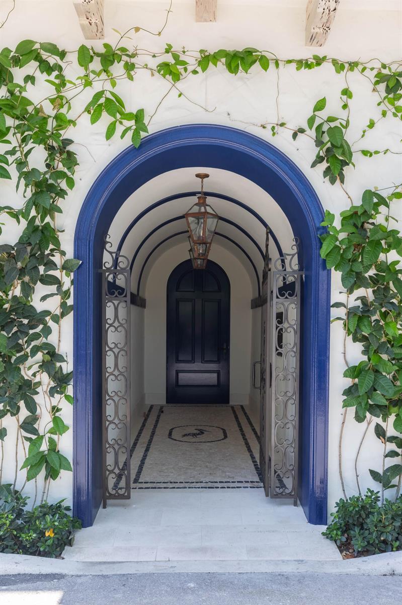 236 Phipps Plaza # 202, Palm Beach FL 33480 photo 3