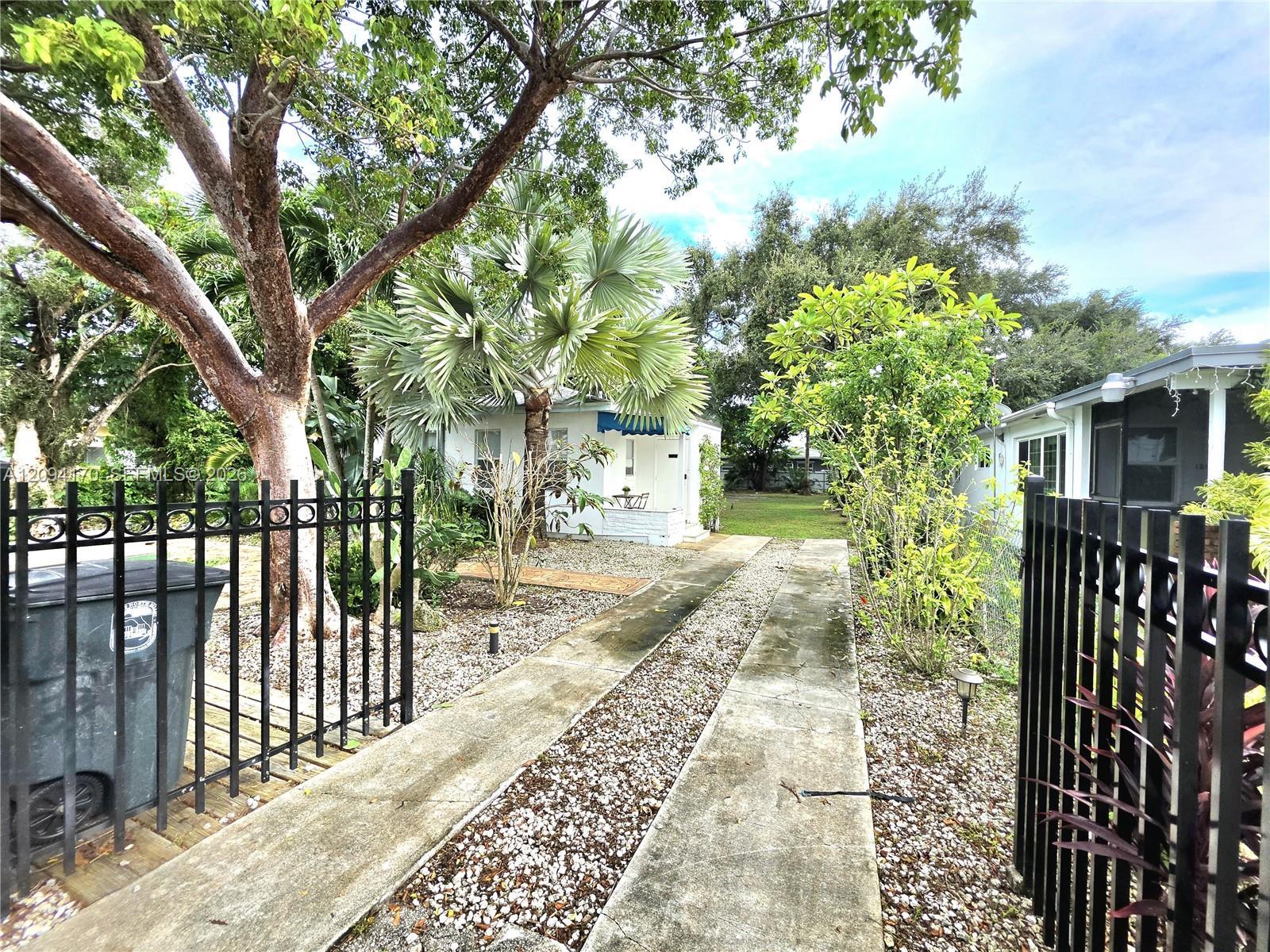 1220 NE 128th St, North Miami FL 33161 photo 3