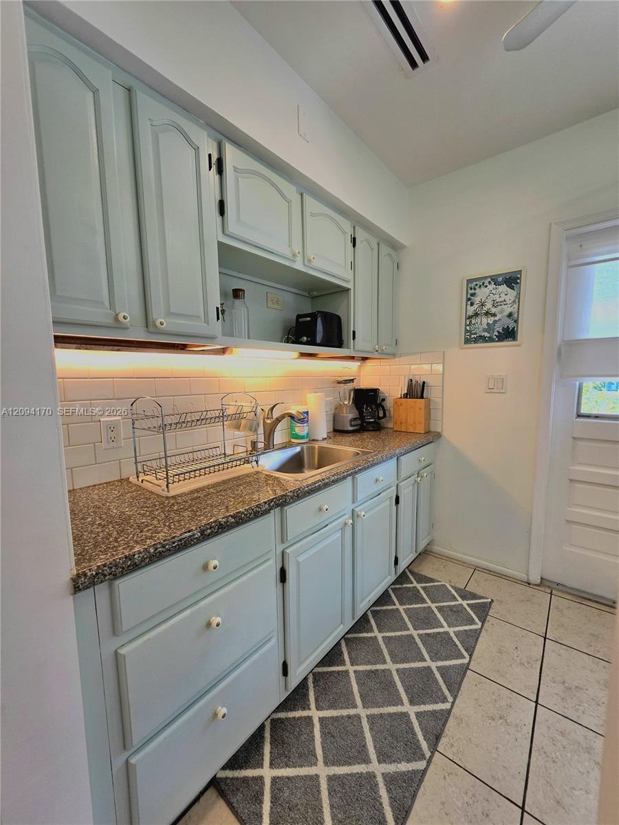 1220 NE 128th St, North Miami FL 33161 photo 4