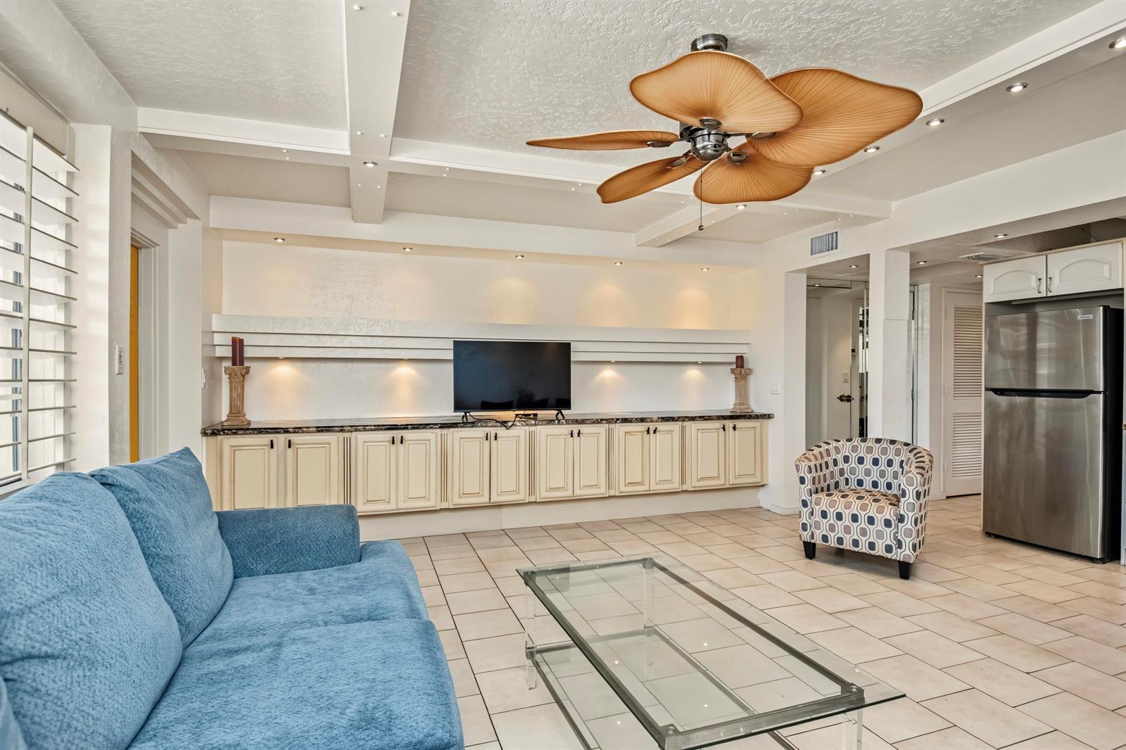 2012 ASHBY C # 2012, Deerfield Beach FL 33442 photo 5