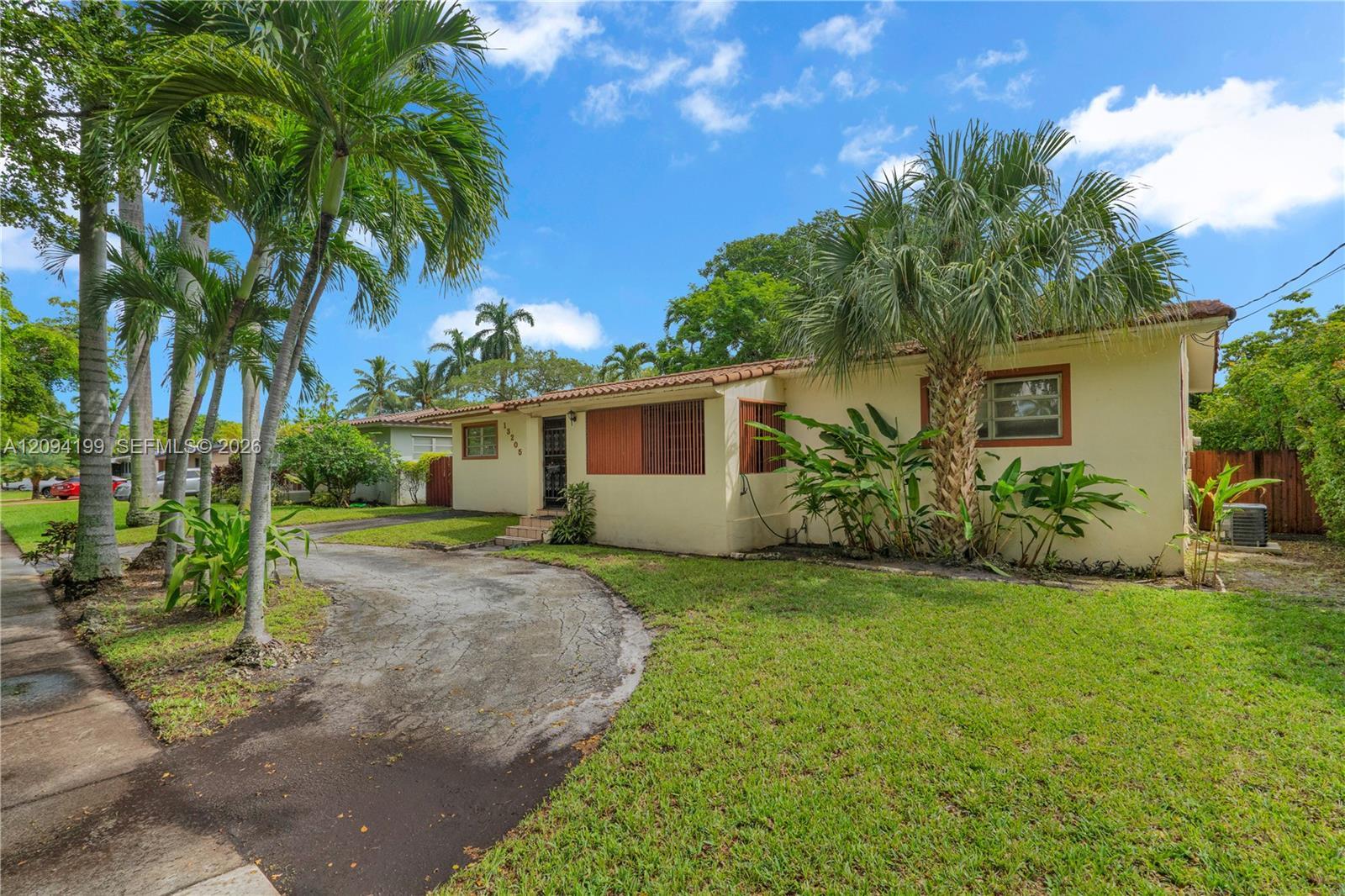 13205 NE 2nd Ave, North Miami FL 33161 photo 3