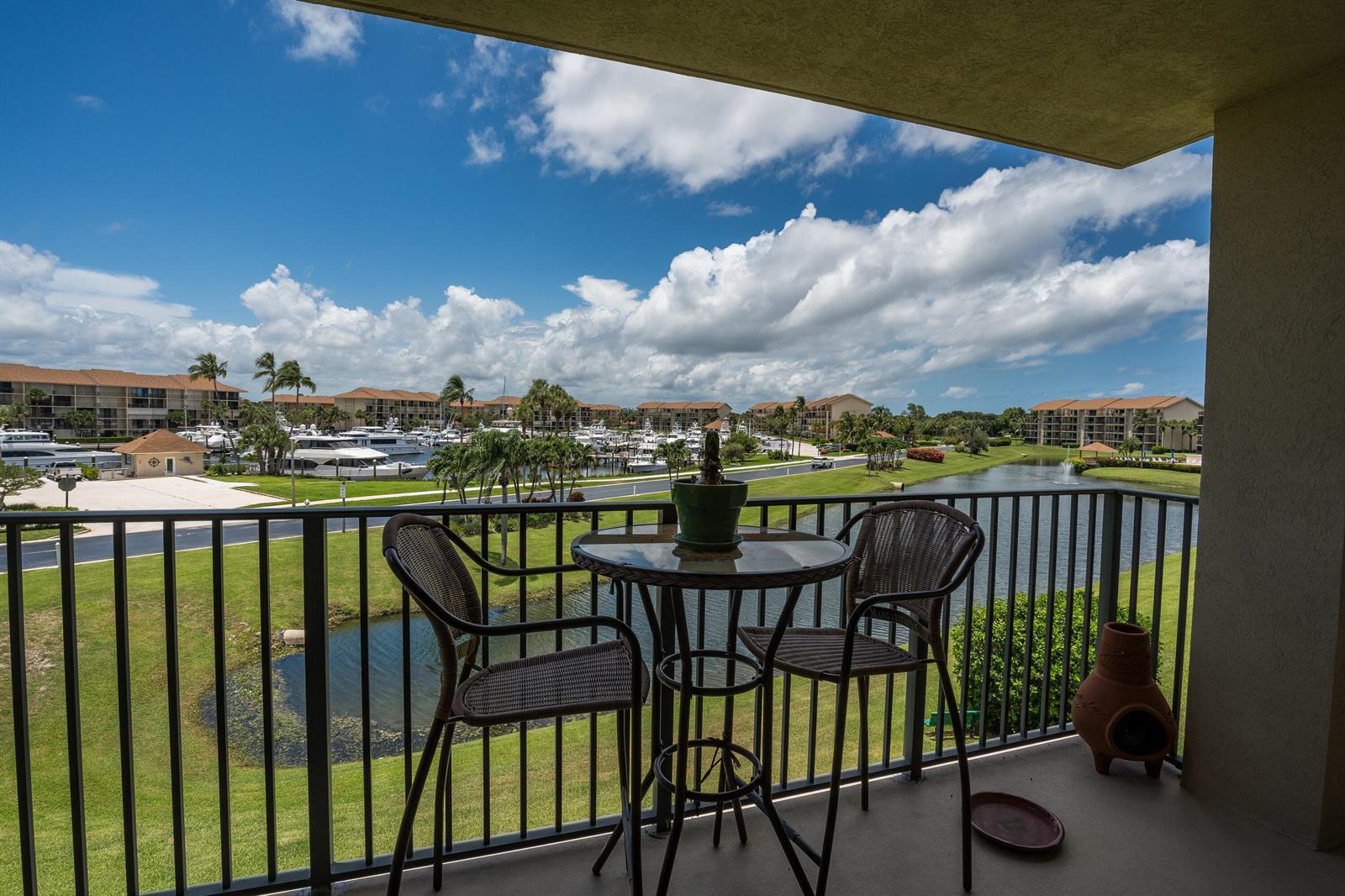 901 SEAFARER Circle # 306, Jupiter FL 33477