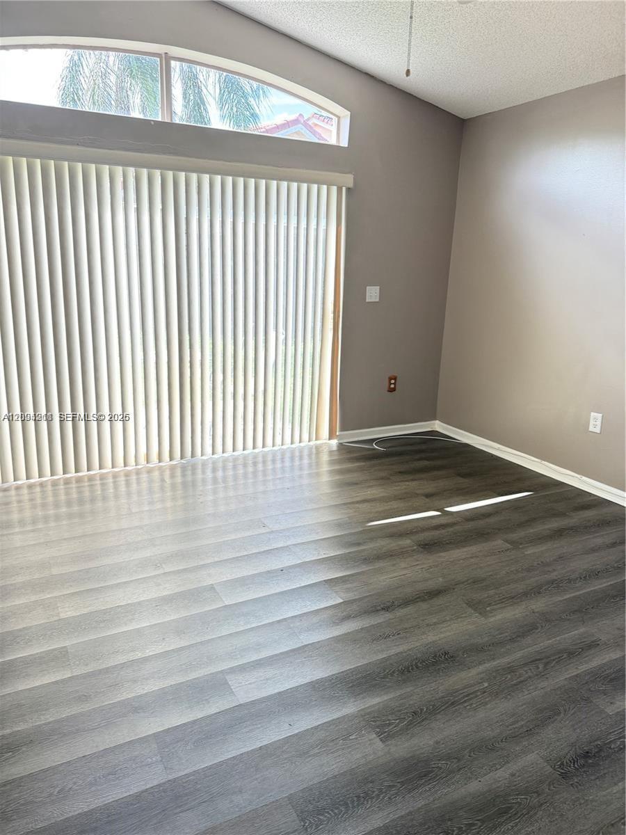 19030 NW 54th Ave, Miami Gardens FL 33055 photo 5