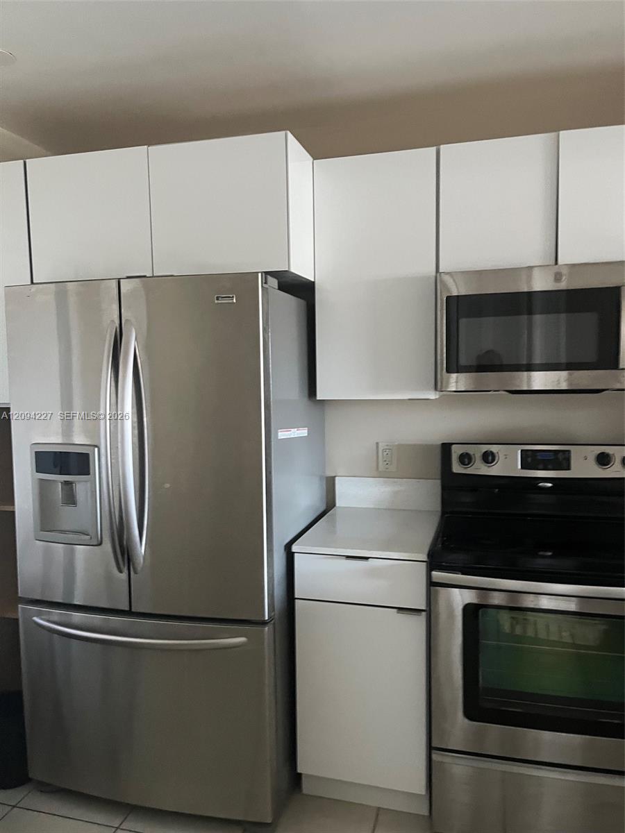 215 SE 3rd Ave # 302D, Hallandale Beach FL 33009 photo 2