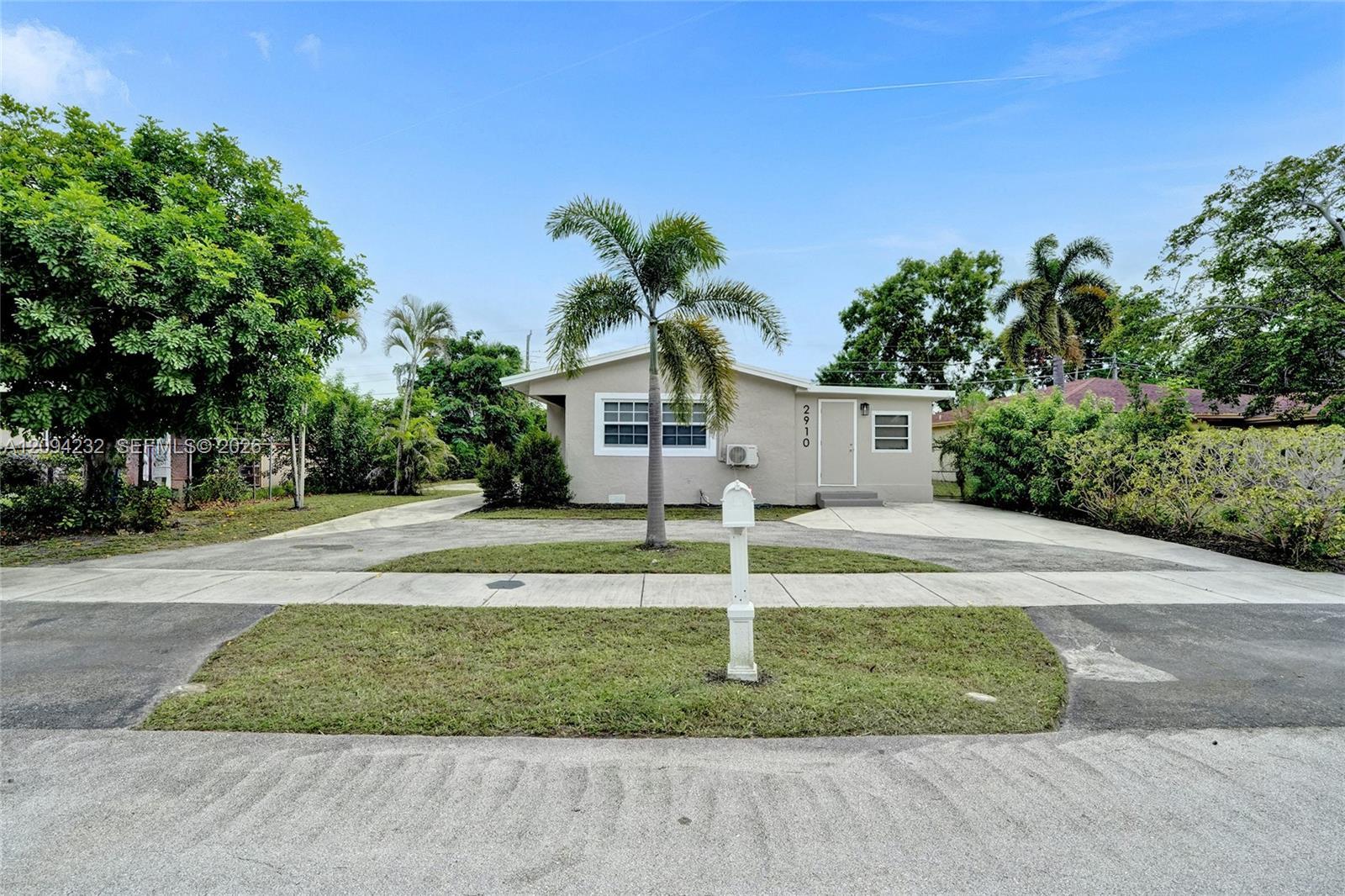2910 NW 25th St, Fort Lauderdale FL 33311 photo 2
