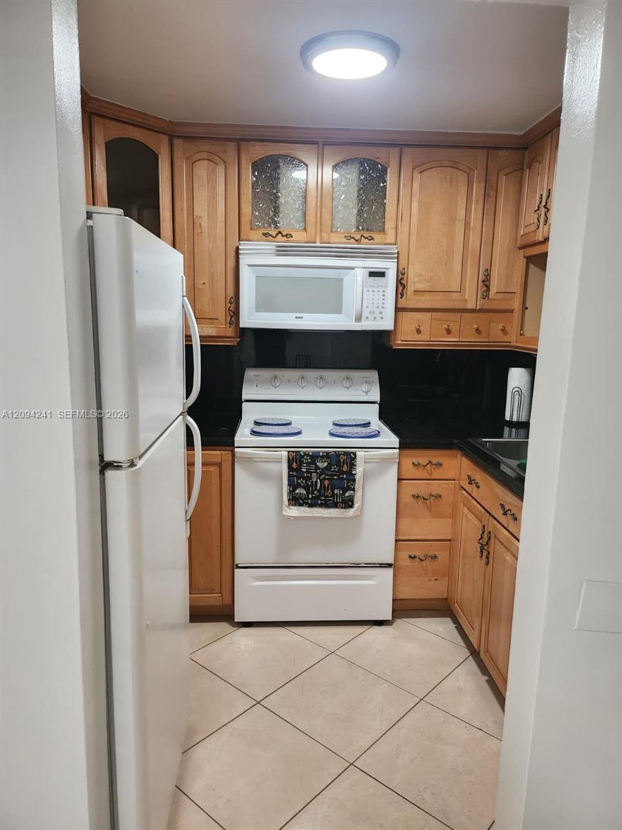 1725 W 60th St # F202, Hialeah FL 33012 photo 5
