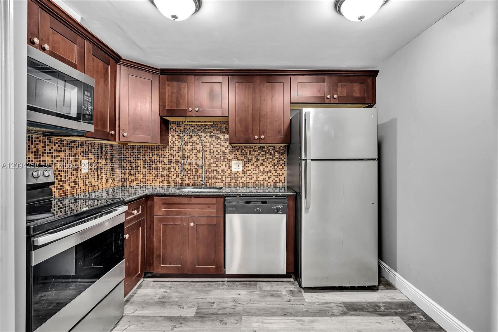 4158 Inverrary Dr # 503, Lauderhill FL 33319