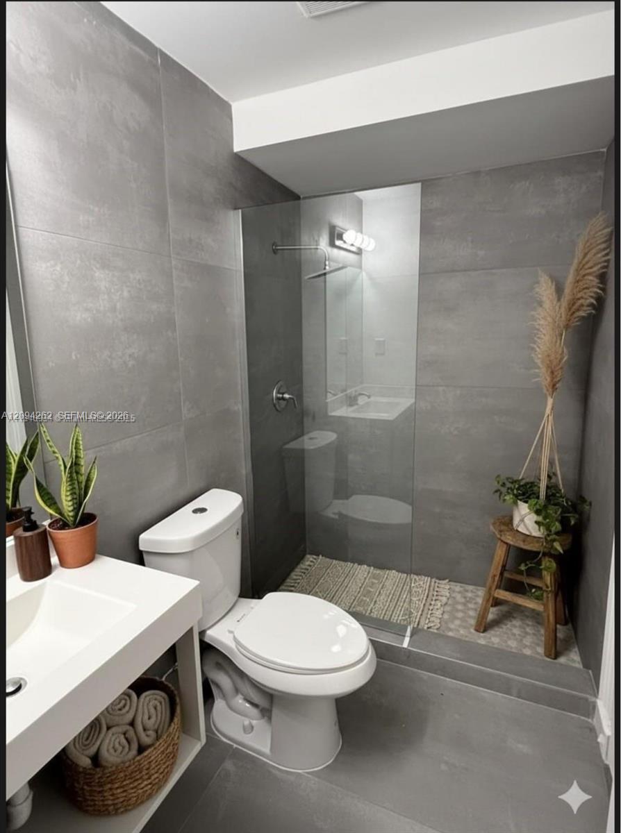 81 NW 44th St # 1, Miami FL 33127 photo 5