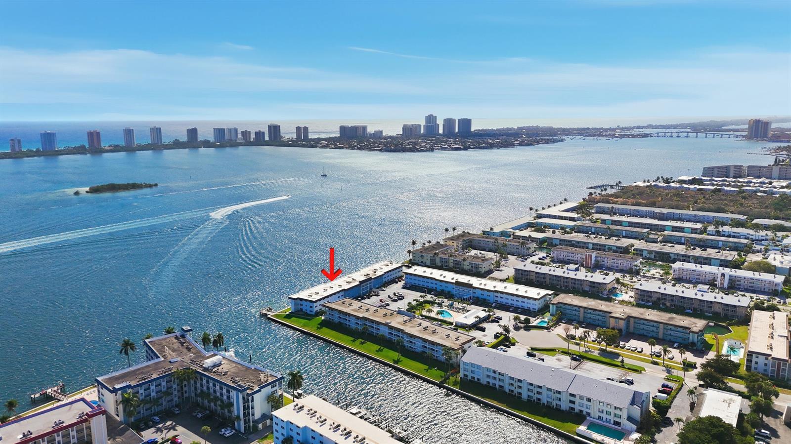 100 Shore Court # 104, North Palm Beach FL 33408