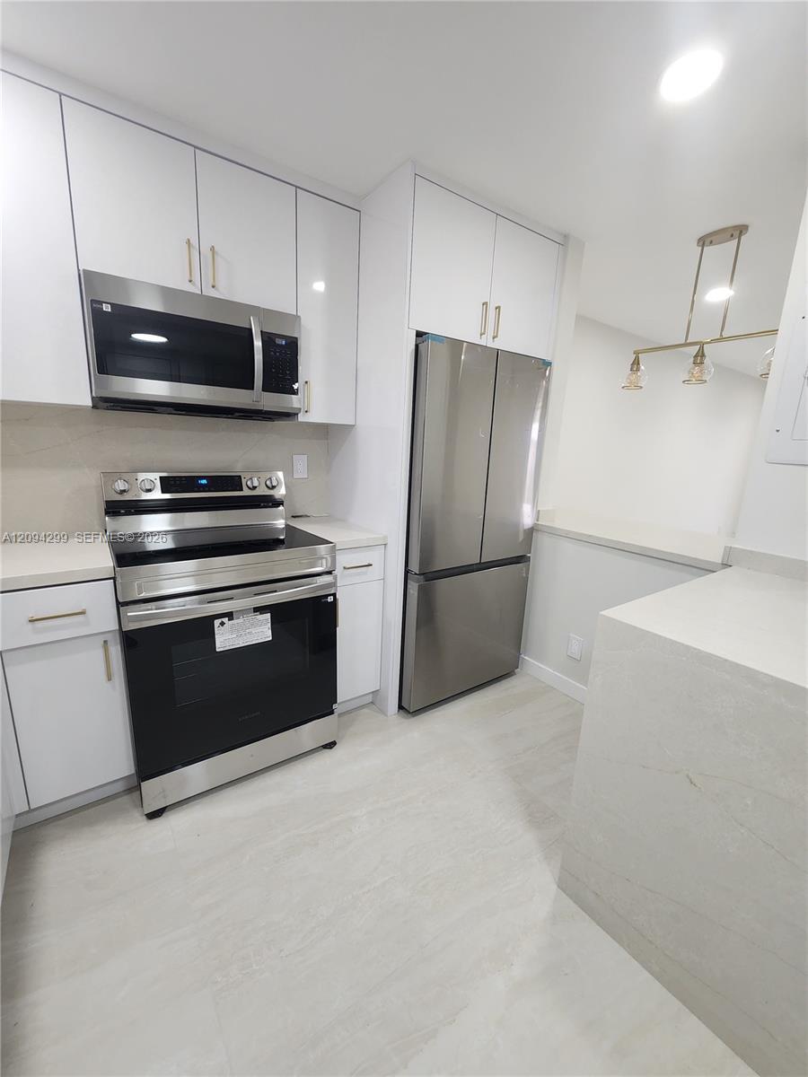 2781 N Pine Island Rd # 302, Sunrise FL 33322 photo 4