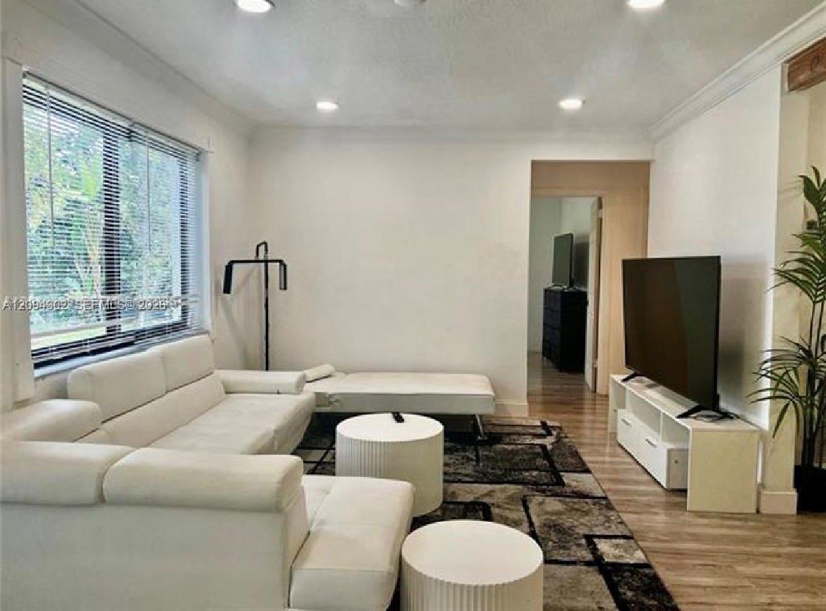 12040 N Miami Ave, North Miami FL 33168 photo 4