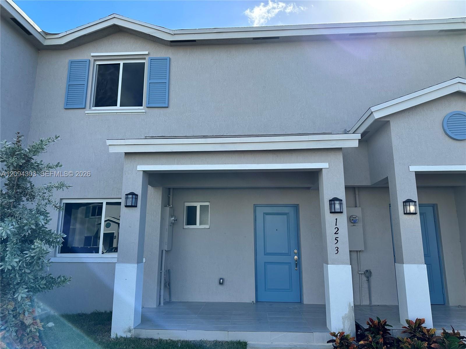 1245 NW 3rd Ln, Florida City FL 33034 photo 2