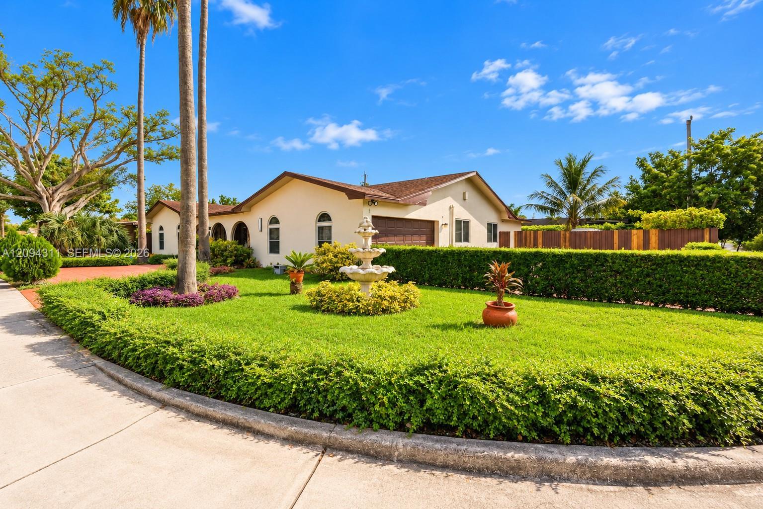 19901 Highland Lakes Blvd, Miami FL 33179 photo 4