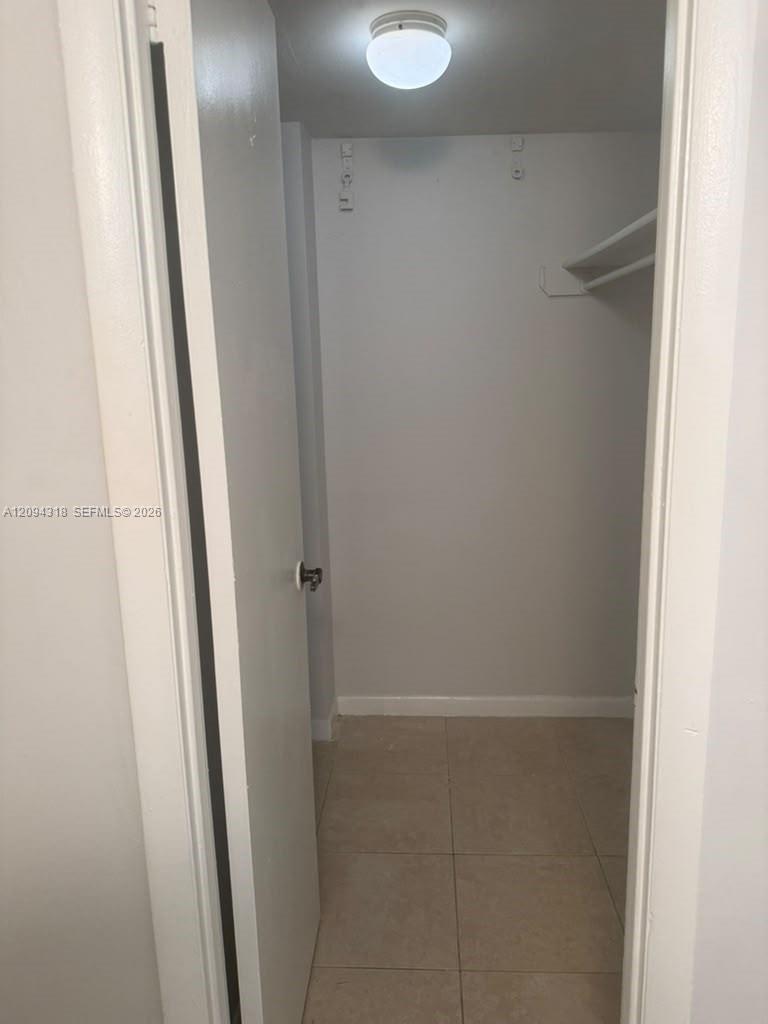 484 NW 165th St Rd # 311, Miami FL 33169 photo 3