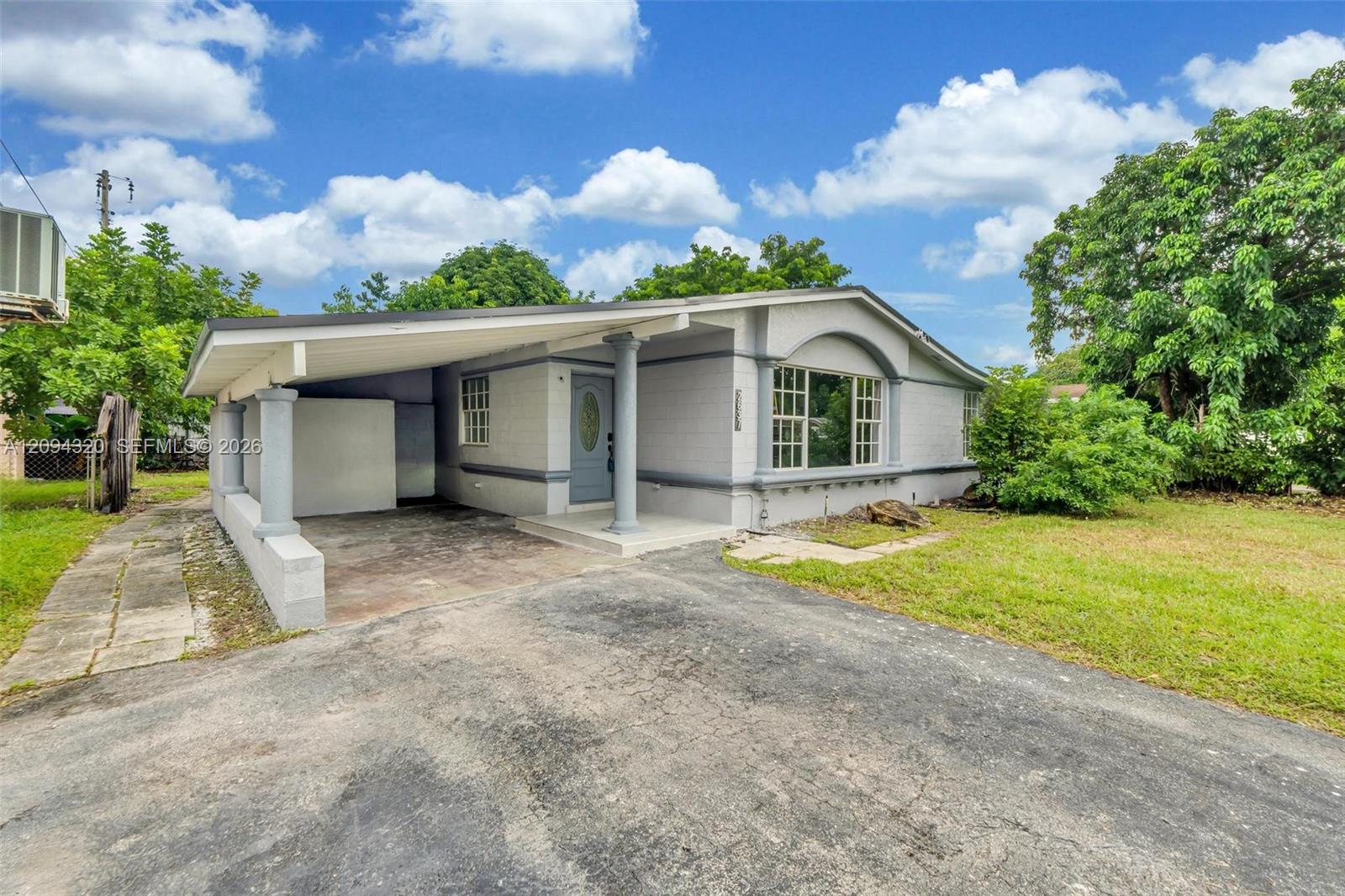 2637 Nassau Dr, Miramar FL 33023 photo 3