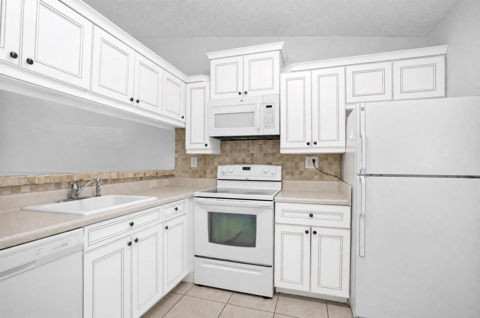 9919 NOB HILL Court # 9919, Sunrise FL 33351 photo 3