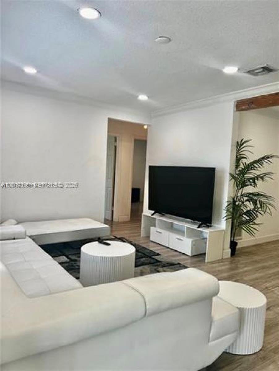 12040 N Miami Av, North Miami FL 33168 photo 3