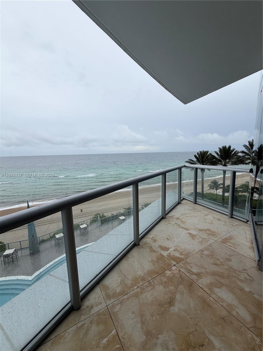 17121 Collins Ave # 904, Sunny Isles Beach FL 33160