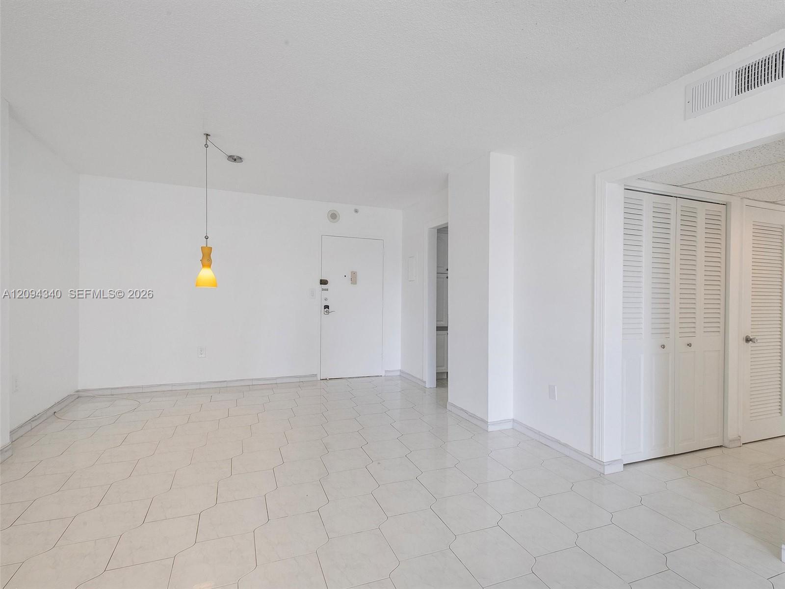 400 Kings Point Dr # 523, Sunny Isles Beach FL 33160 photo 4