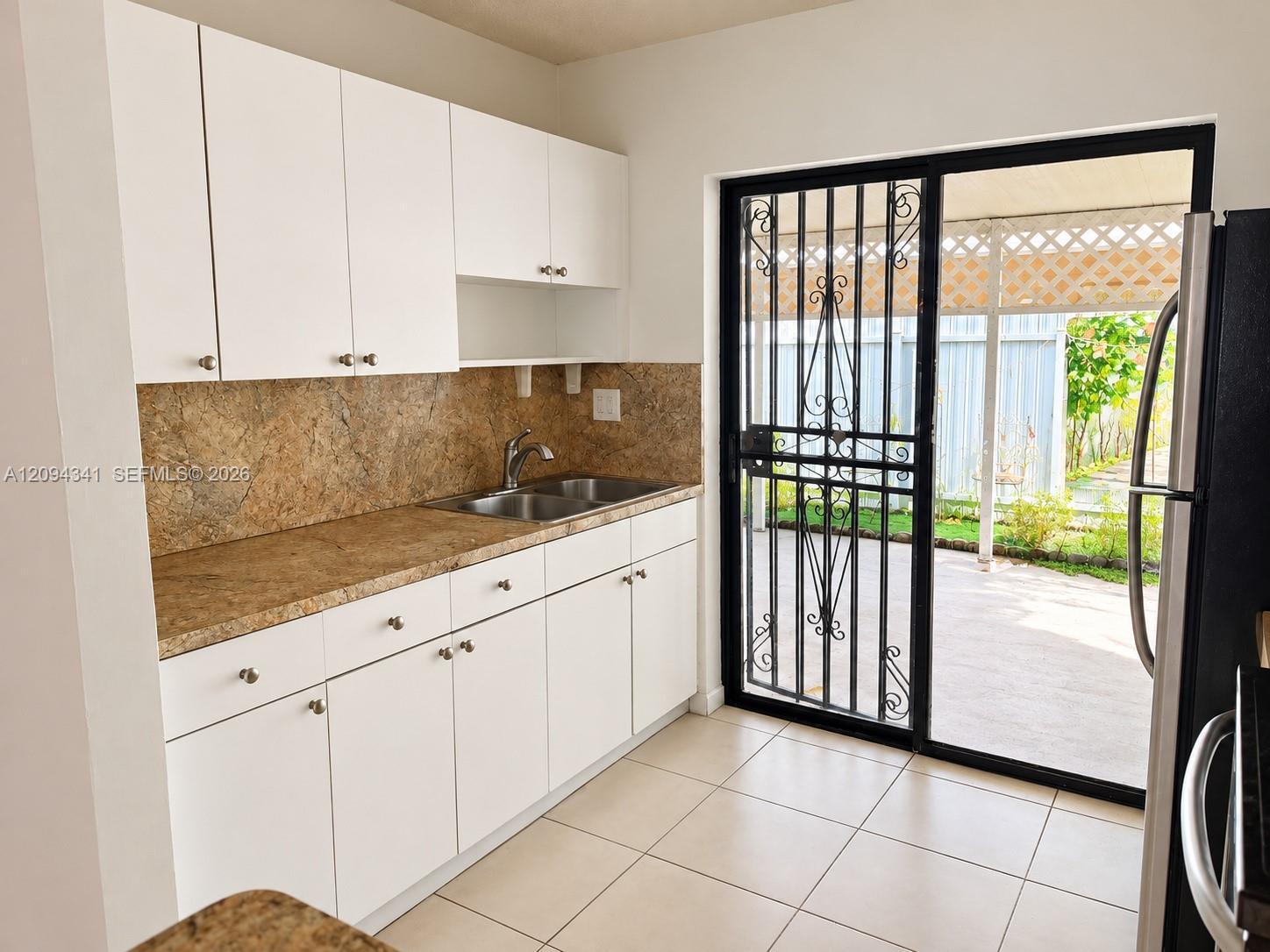 2775 W 61st St # 102, Hialeah FL 33016 photo 4