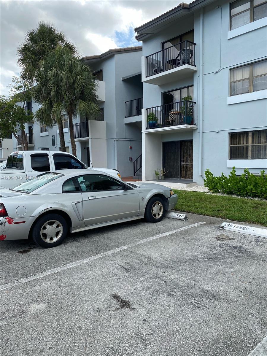 7030 NW 179th St # 205, Hialeah FL 33015 photo 3