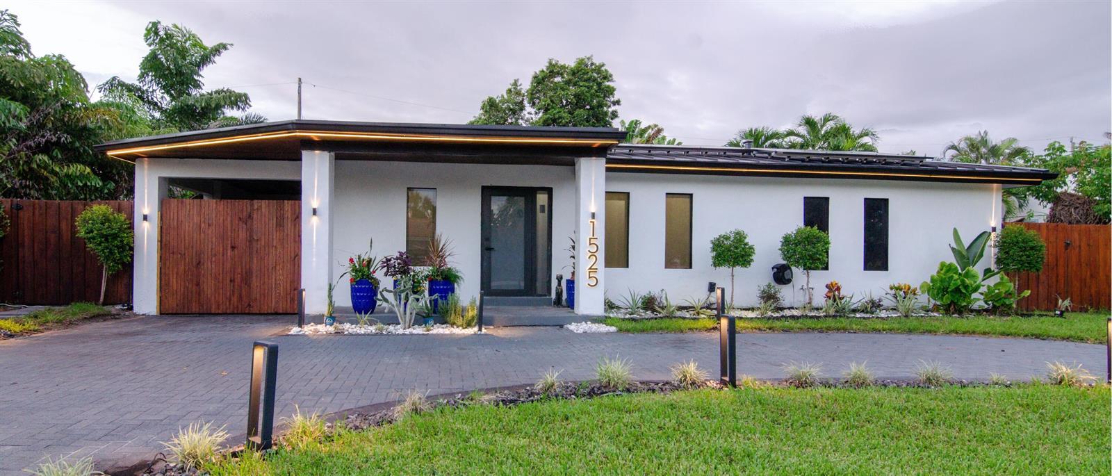 1525 NE 27TH Street, Wilton Manors FL 33334 photo 2