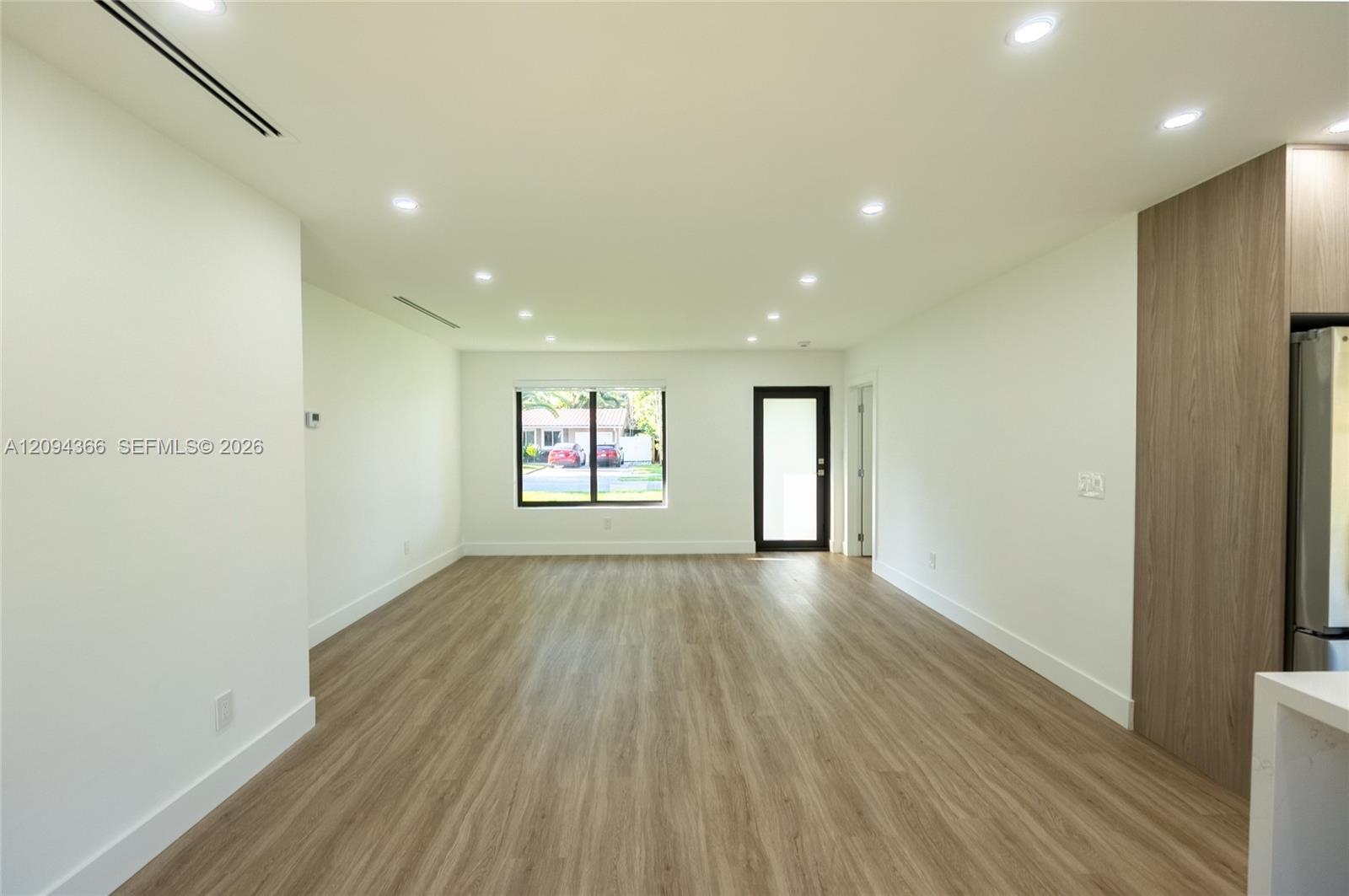 14515 Mahogany Ct, Miami Lakes FL 33014 photo 5