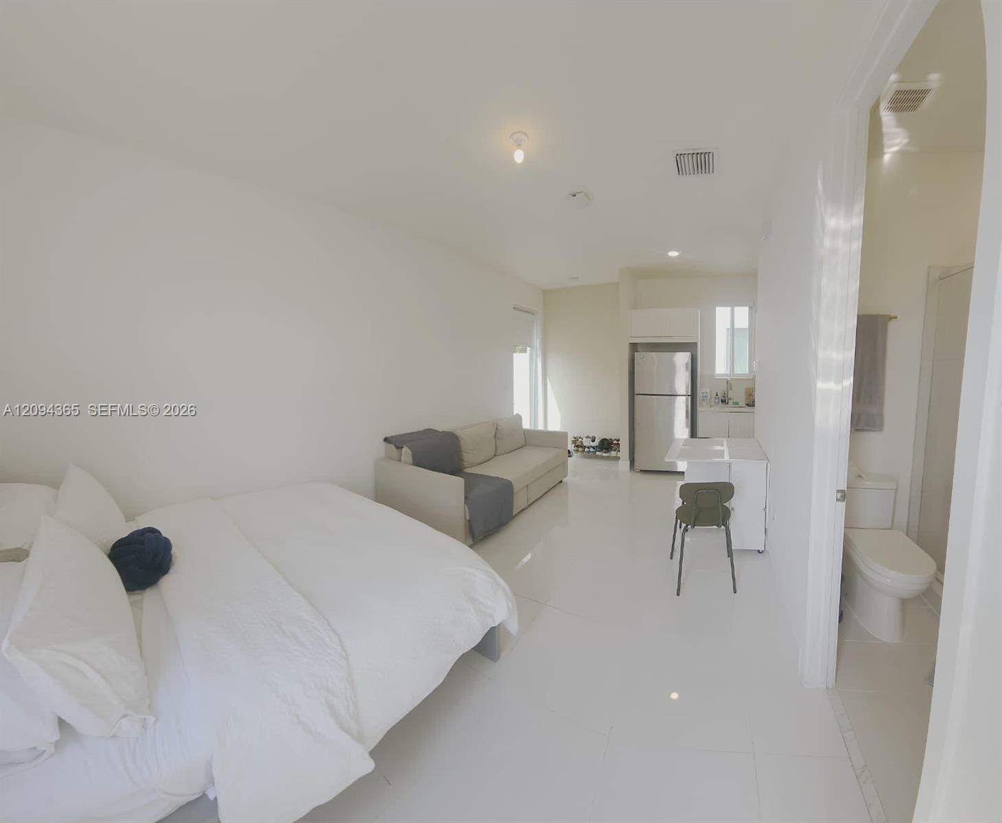6611 NW 102nd Path # 0, Doral FL 33178 photo 2