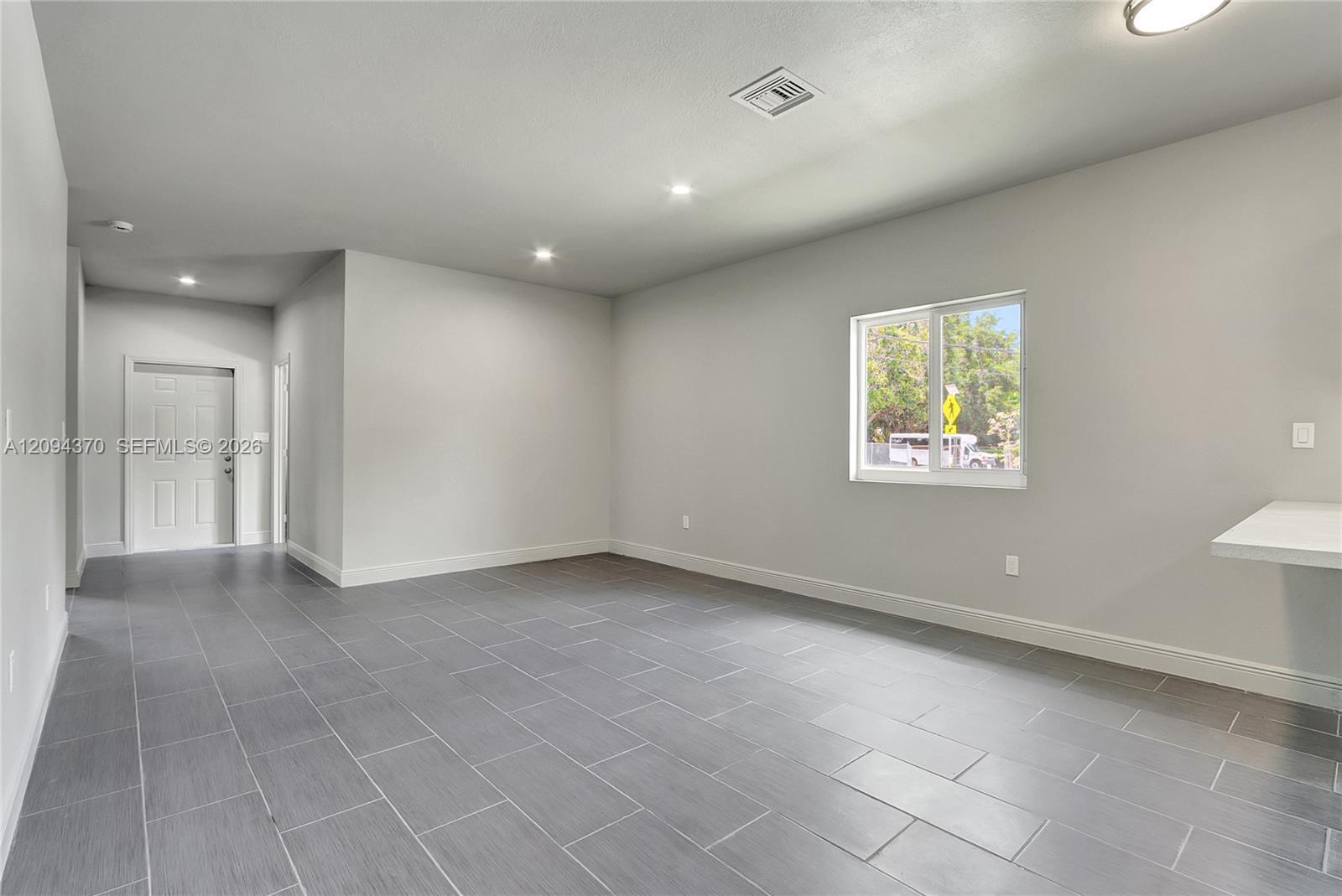 707 NW 2nd Ter, Pompano Beach FL 33060 photo 5
