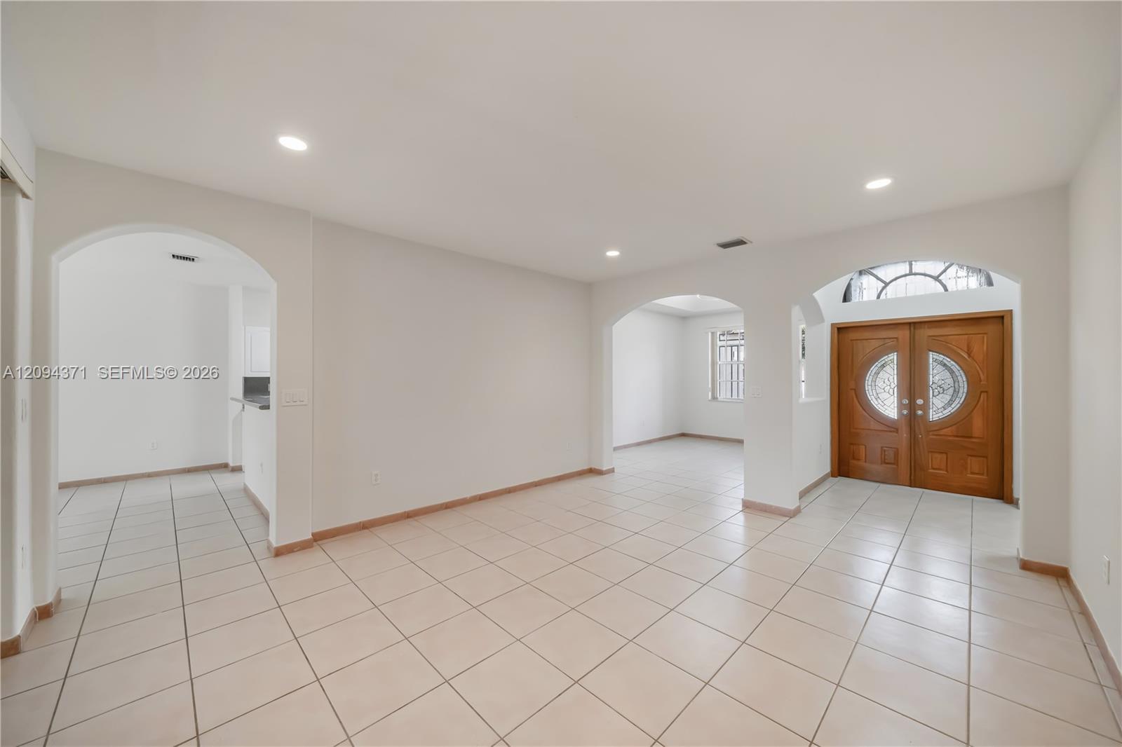 15470 SW 41st Ter, Miami FL 33185 photo 2