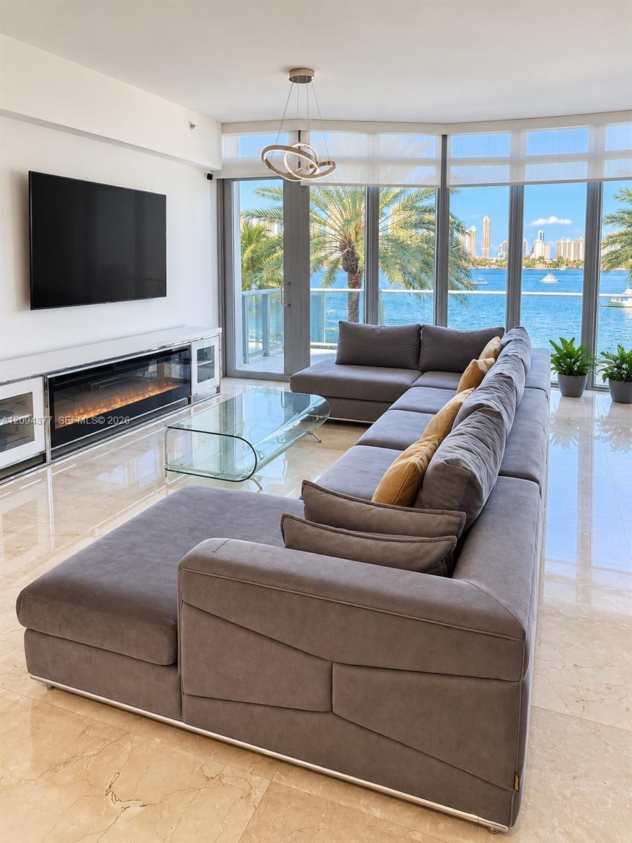 17301 Biscayne Blvd # 211, North Miami Beach FL 33160 photo 3