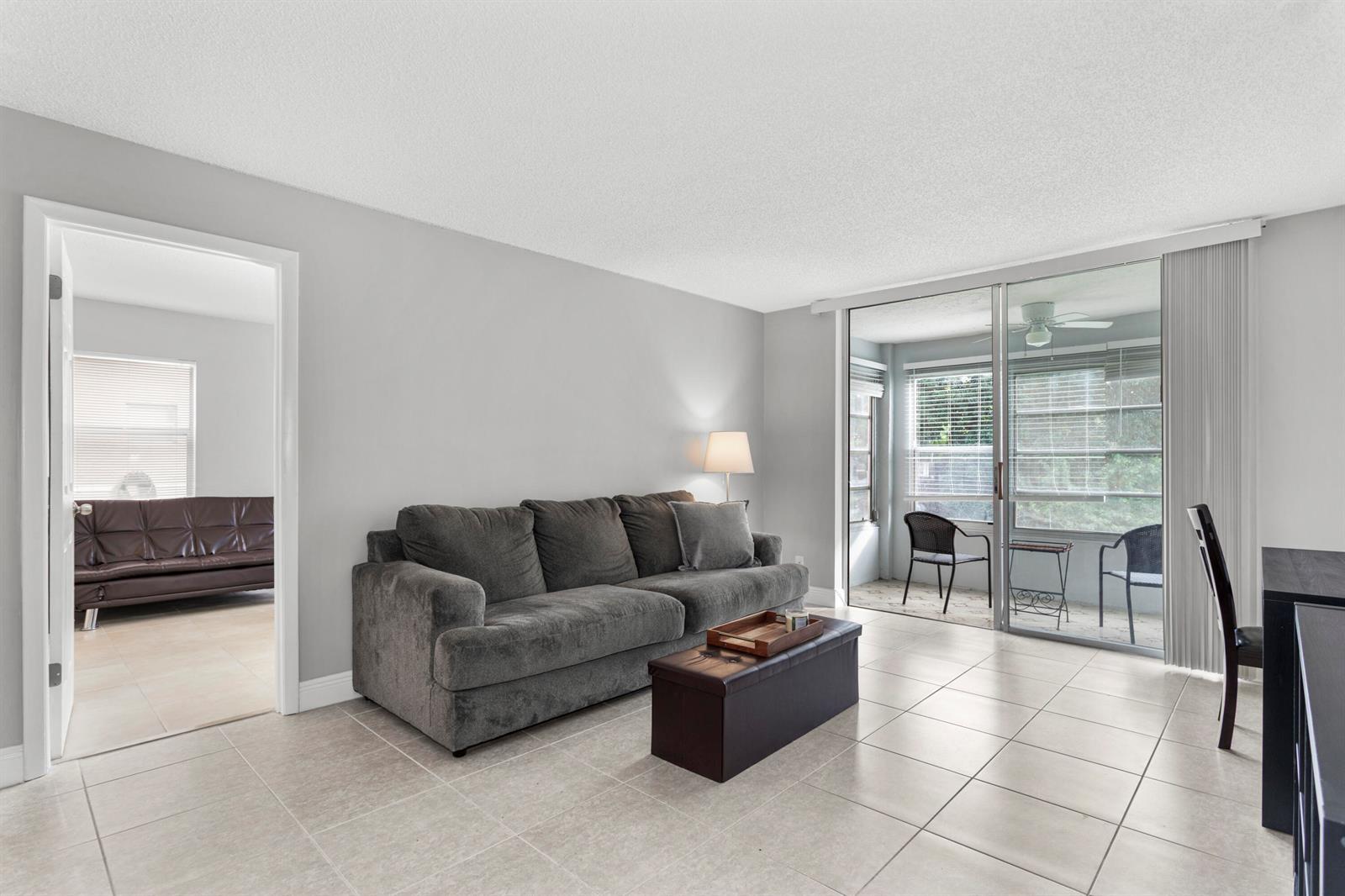 9700 SUNRISE LAKES Boulevard # 101, Sunrise FL 33322 photo 5