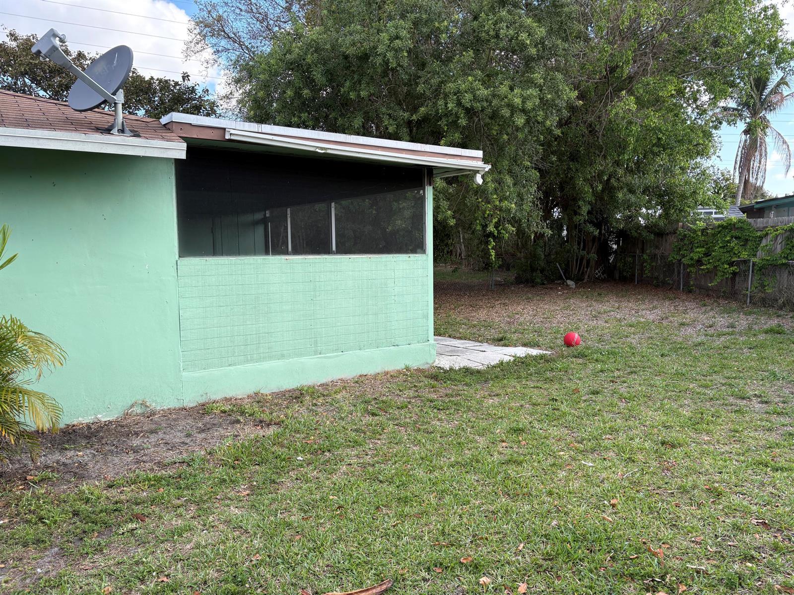 5954 BAHAMA Court, West Palm Beach FL 33407 photo 4