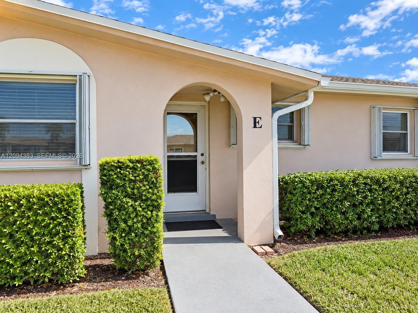 2784 Dudley Dr, West Palm Beach FL 33415 photo 2