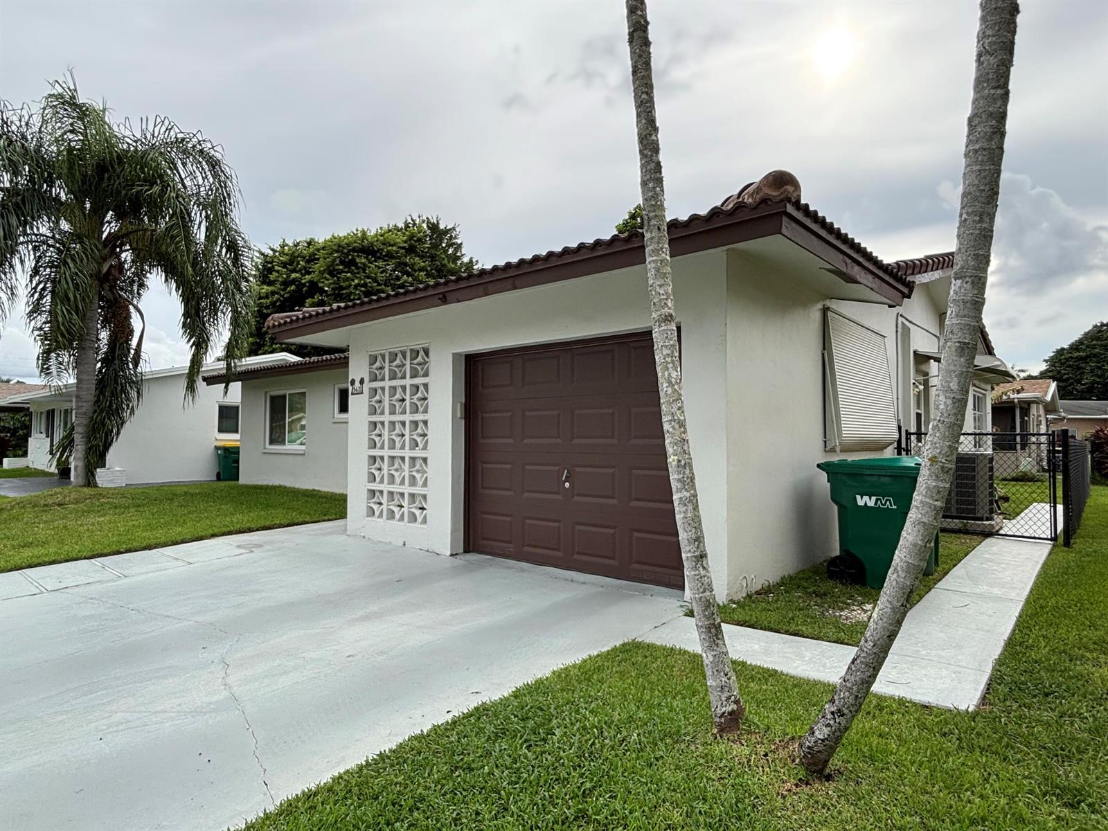 5611 NW 49TH Terrace, Tamarac FL 33319 photo 3