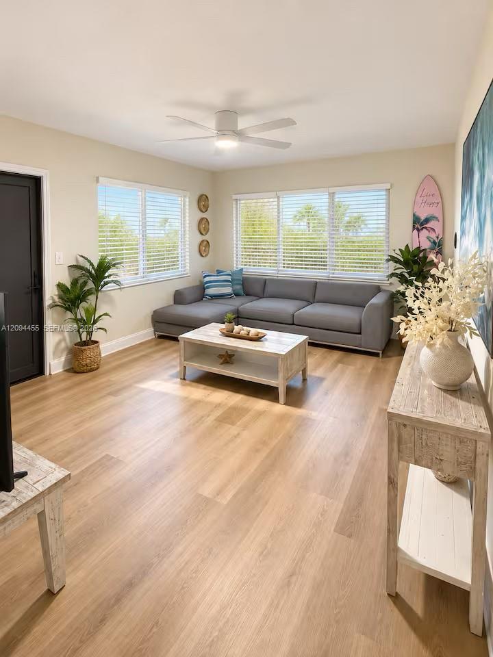 2634 Thomas St, Hollywood FL 33020 photo 2