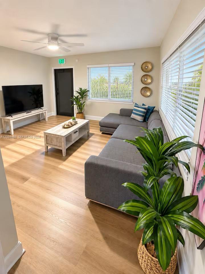 2634 Thomas St, Hollywood FL 33020 photo 4