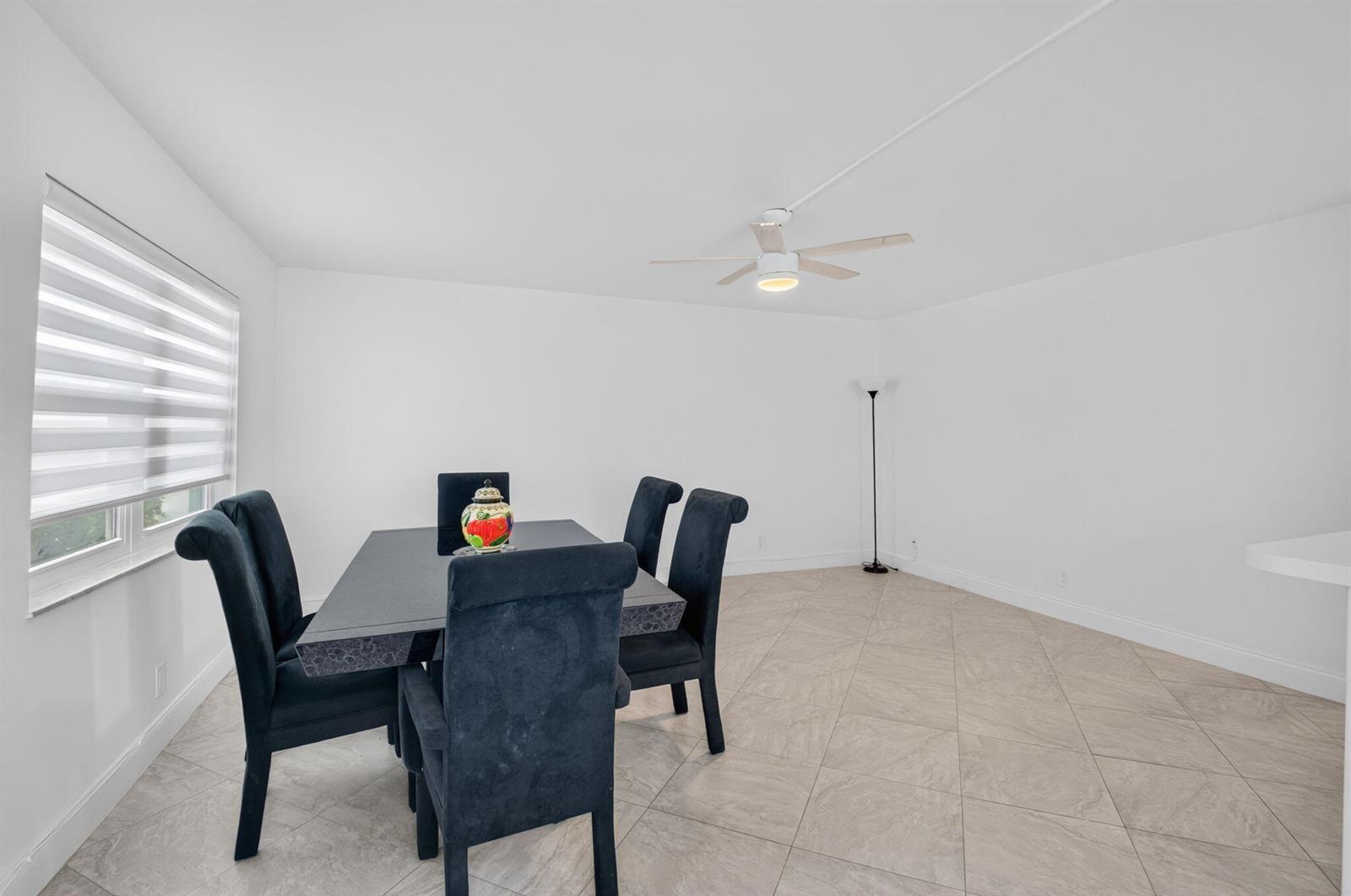 390 Normandy I, Delray Beach FL 33484 photo 4