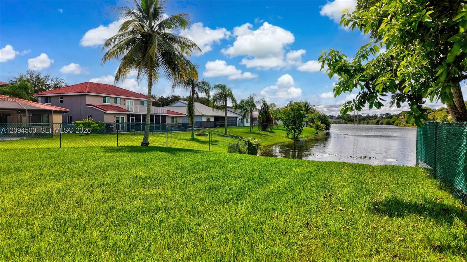 15600 Huntridge Rd, Davie FL 33331 photo 3